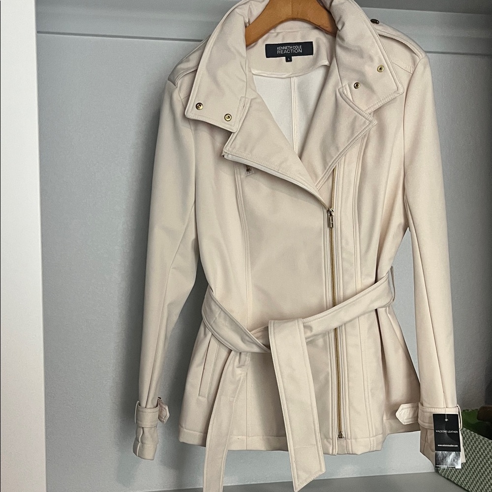 Saxx Women's Off-White Trench Coat
